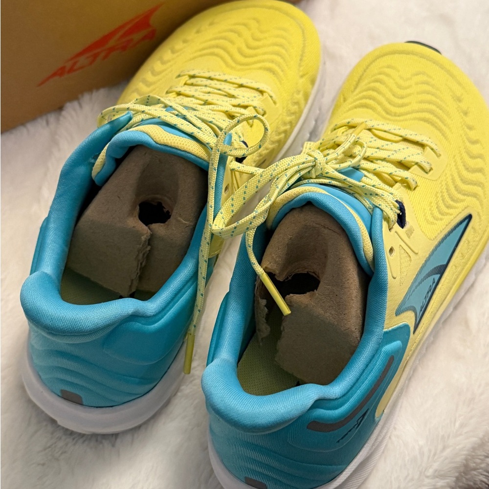 Alta Torin 7 running shoe - womens 8.5